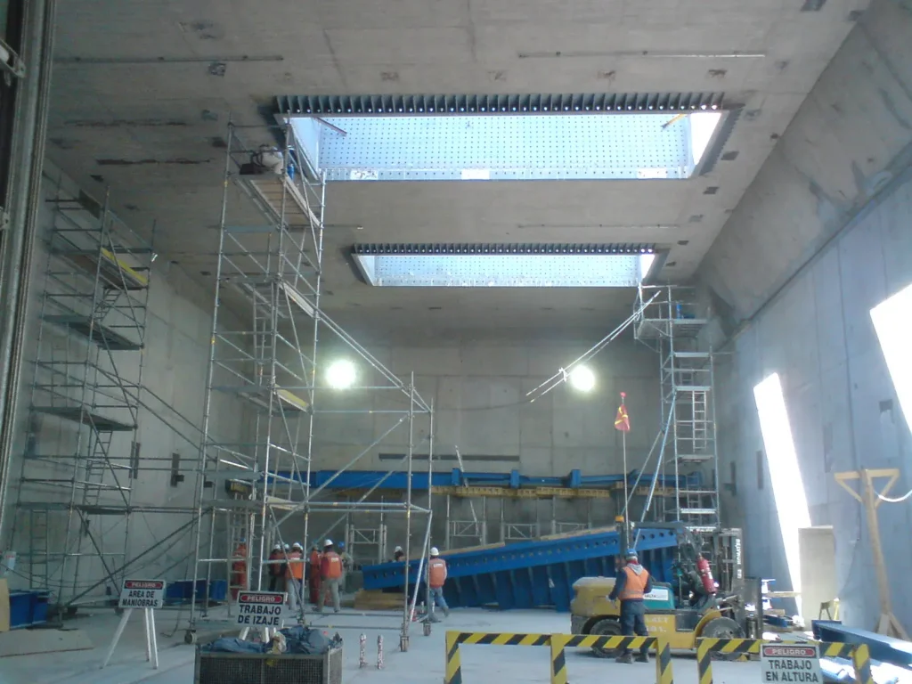 SALFA MANTENCIONES S.A.- Minera Radomiro Tomic Stock Pile